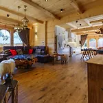 木屋 Bajkowa Lux Magiczne Z Jacuzzi *