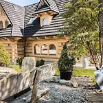 木屋 Bajkowa Lux Magiczne Z Jacuzzi 穆扎希赫尔